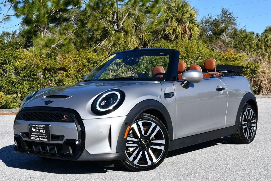 2023 Mini Mini Cooper S 3rd Gen - Image 20 of 21