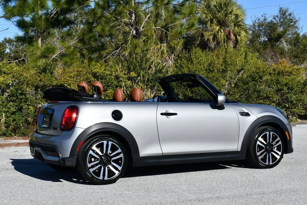 2023 Mini Mini Cooper S 3rd Gen - Image 6 of 21