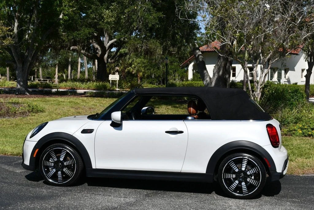 2023 Mini Mini 3rd Gen - Image 4 of 31