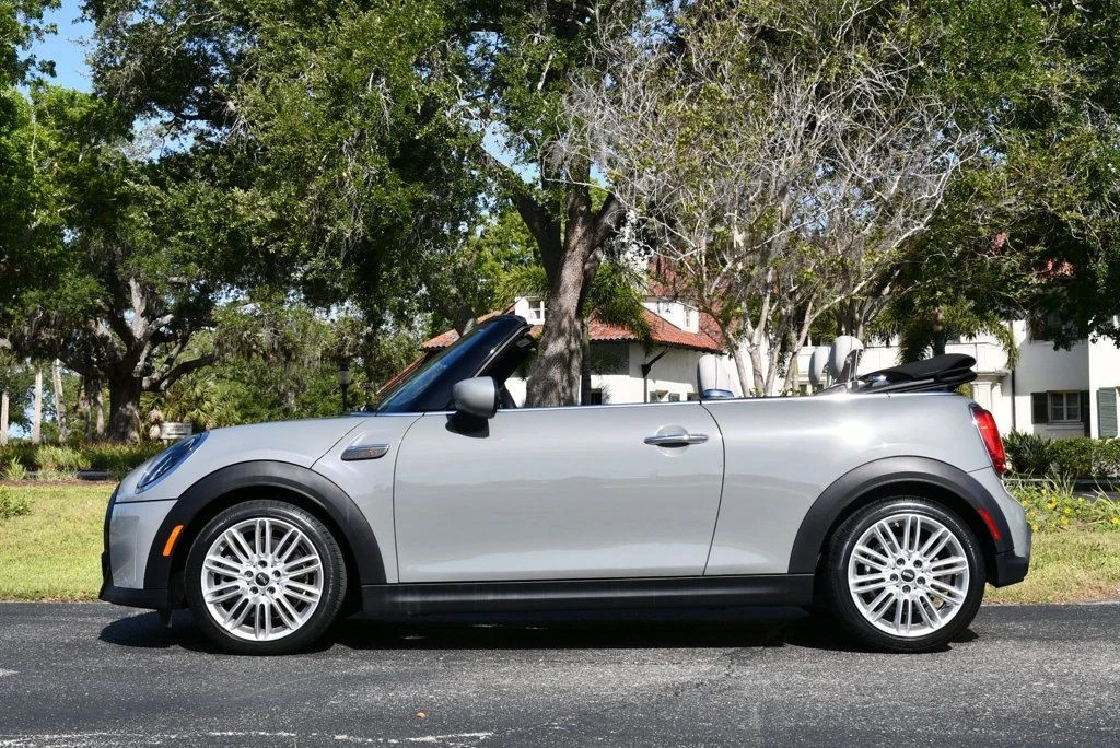 2023 Mini Mini 3rd Gen - Image 3 of 31