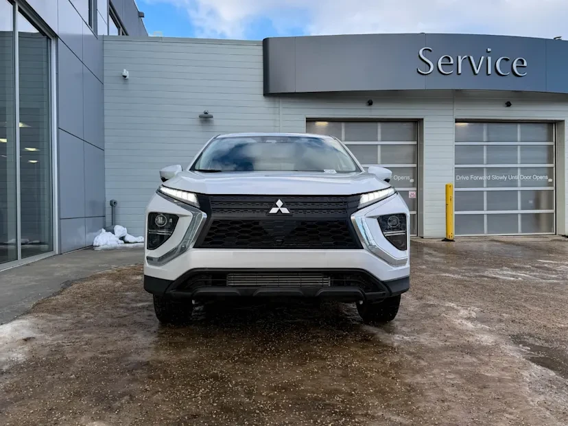 2023 Mitsubishi Eclipse Cross - Image 6 of 14