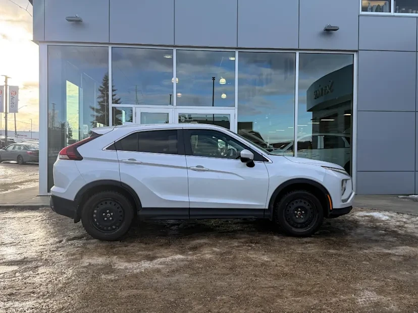 2023 Mitsubishi Eclipse Cross - Image 5 of 14