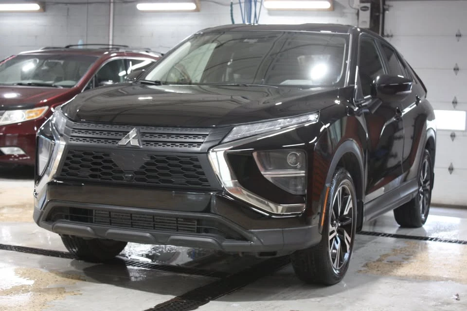2023 Mitsubishi Eclipse Cross - Image 3 of 12