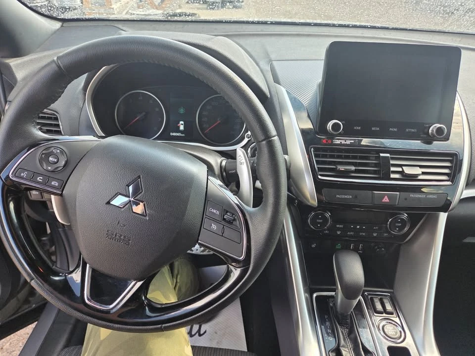 2023 Mitsubishi Eclipse Cross - Image 7 of 10