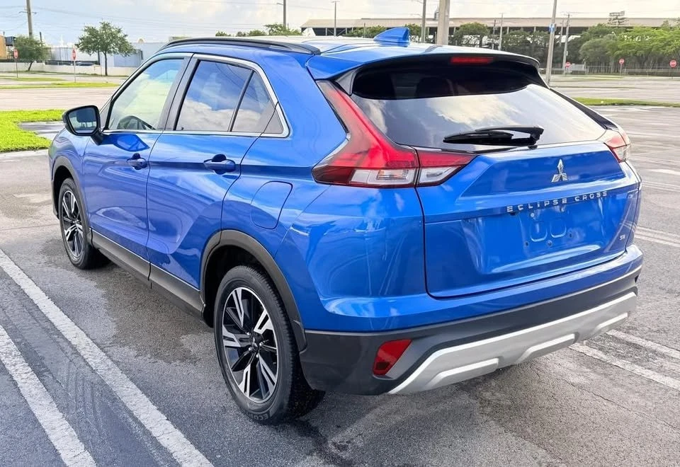 2023 Mitsubishi Eclipse Cross - Image 3 of 7