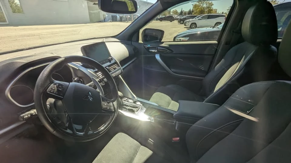 2023 Mitsubishi Eclipse Cross - Image 5 of 7