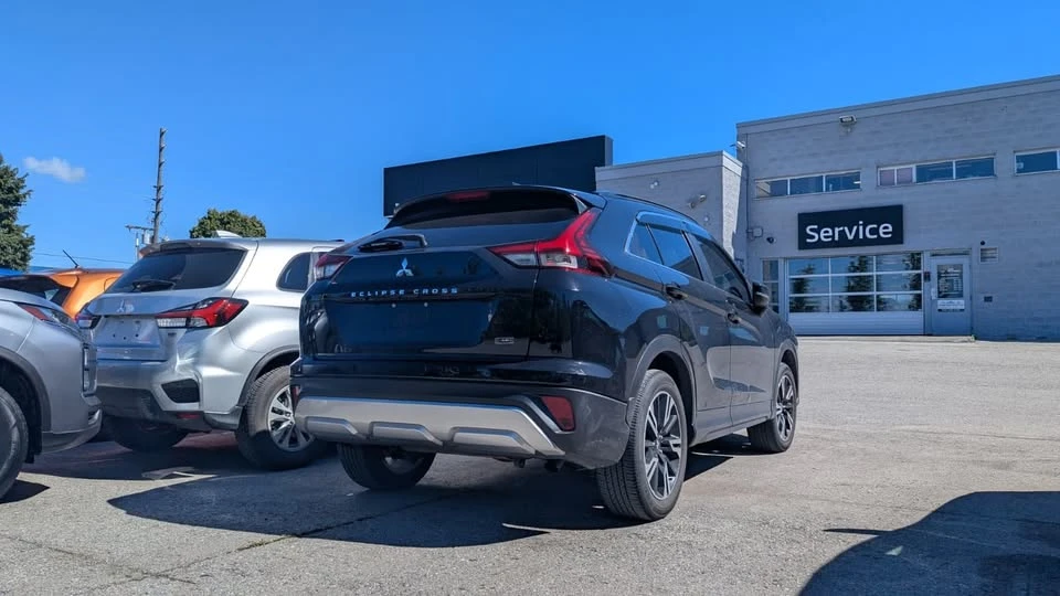 2023 Mitsubishi Eclipse Cross - Image 3 of 7