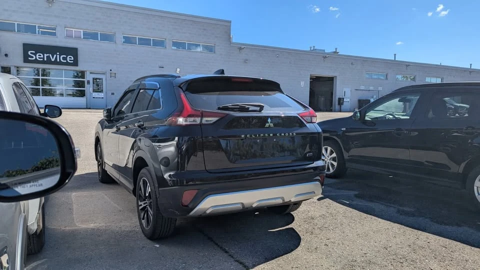 2023 Mitsubishi Eclipse Cross - Image 4 of 7