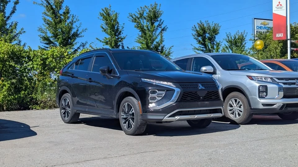 2023 Mitsubishi Eclipse Cross - Image 2 of 7