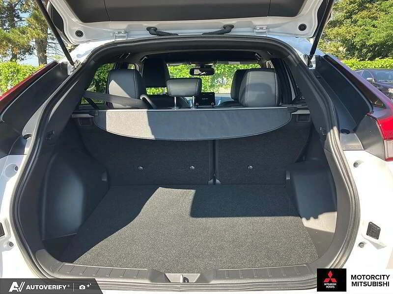 2023 Mitsubishi Eclipse Cross - Image 10 of 19