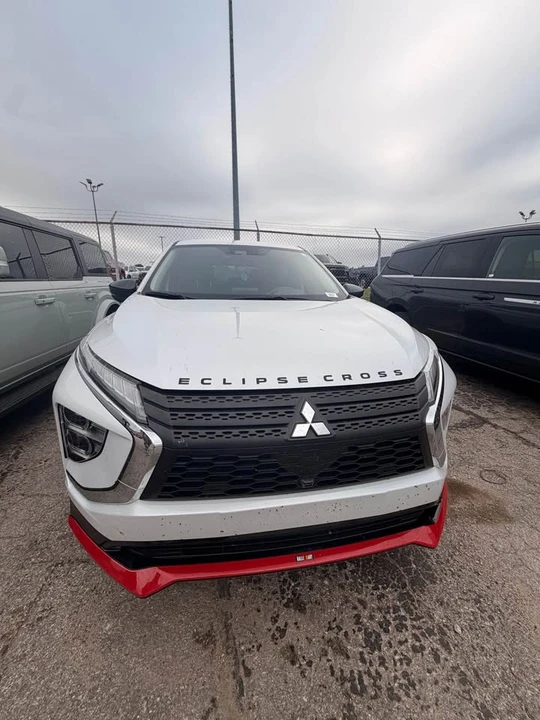 2023 Mitsubishi Eclipse - Image 2 of 5