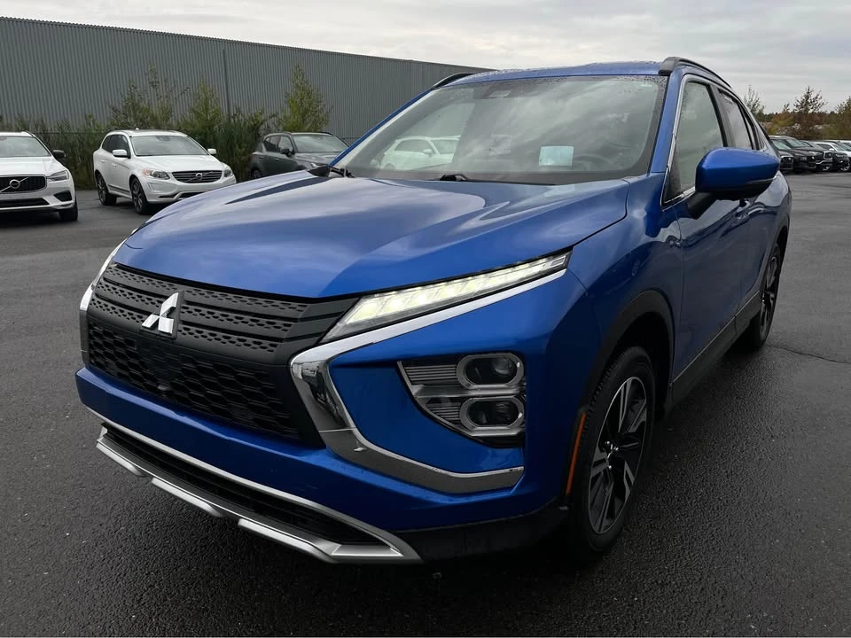 2023 Mitsubishi Eclipse Cross - Image 3 of 18