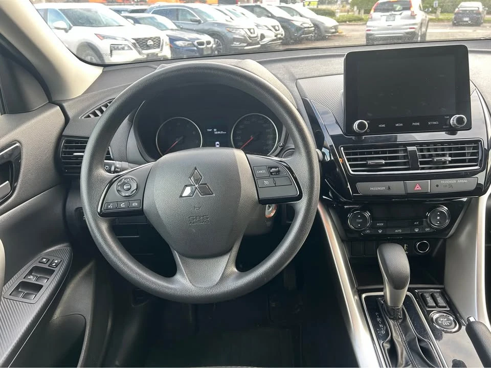 2023 Mitsubishi Eclipse Cross - Image 10 of 13