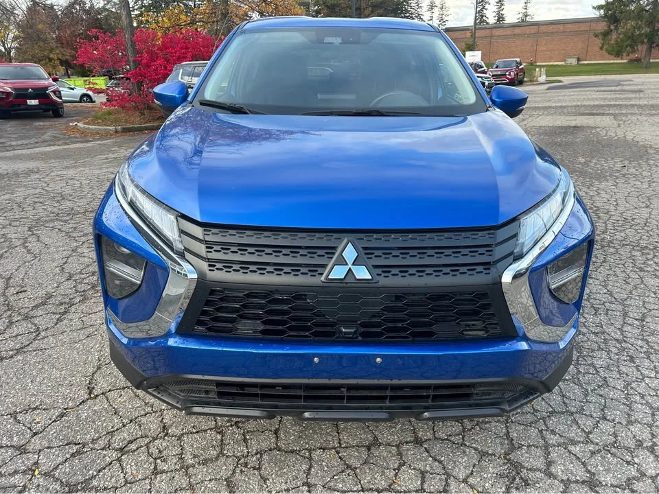 2023 Mitsubishi Eclipse Cross - Image 2 of 13
