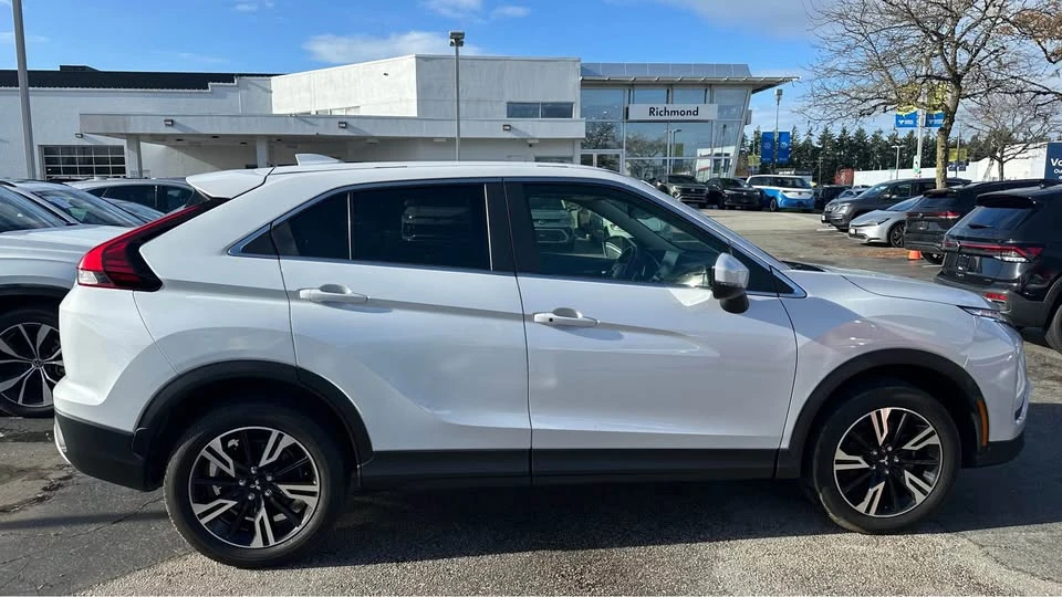 2023 Mitsubishi Eclipse Cross - Image 8 of 18