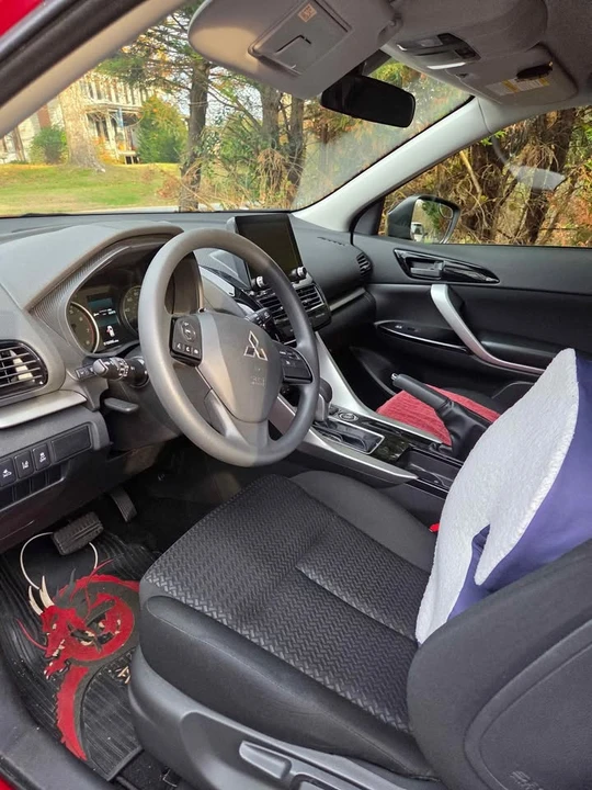 2023 Mitsubishi Eclipse Cross - Image 5 of 8