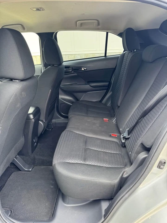 2023 Mitsubishi Eclipse Cross - Image 11 of 16