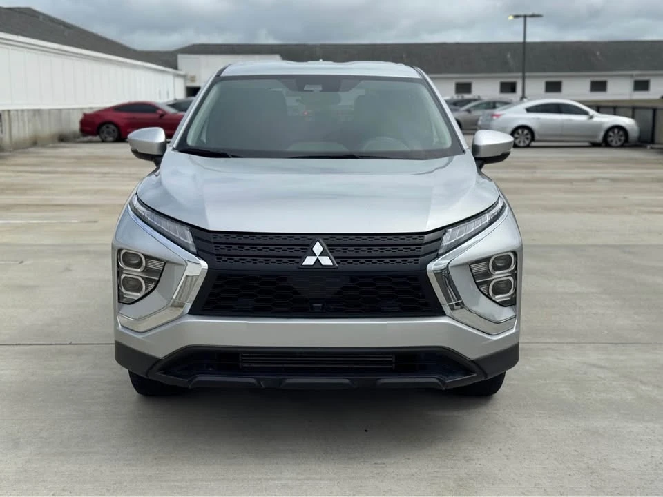 2023 Mitsubishi Eclipse Cross - Image 3 of 16