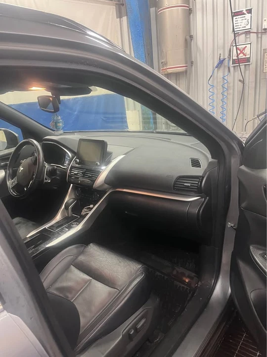 2023 Mitsubishi Eclipse Cross - Image 6 of 9
