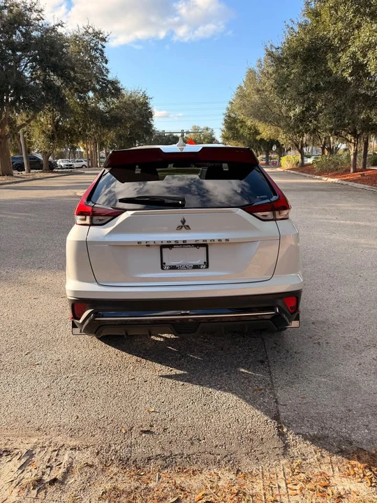 2023 Mitsubishi Eclipse Cross - Image 7 of 17