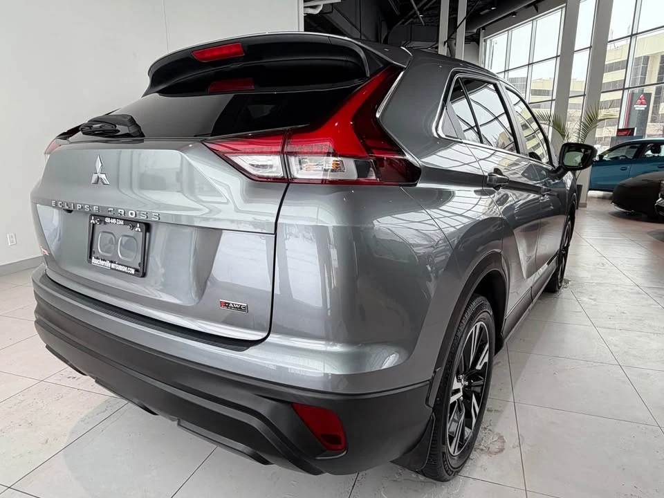 2023 Mitsubishi Eclipse Cross - Image 4 of 14