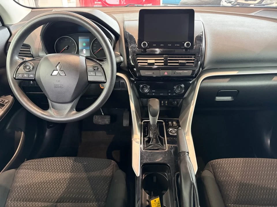 2023 Mitsubishi Eclipse Cross - Image 13 of 14