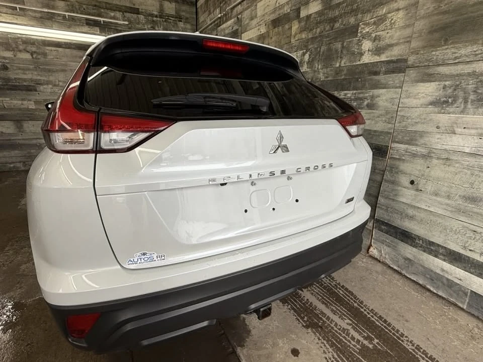 2023 Mitsubishi Eclipse Cross - Image 17 of 20