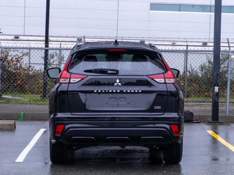 2023 Mitsubishi Eclipse Cross - Image 6 of 20