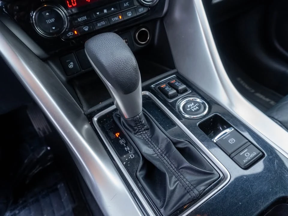 2023 Mitsubishi Eclipse Cross - Image 16 of 20