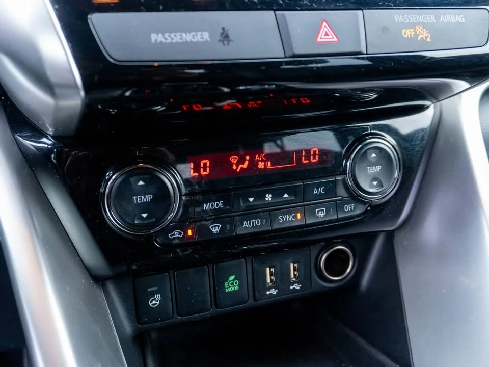 2023 Mitsubishi Eclipse Cross - Image 15 of 20