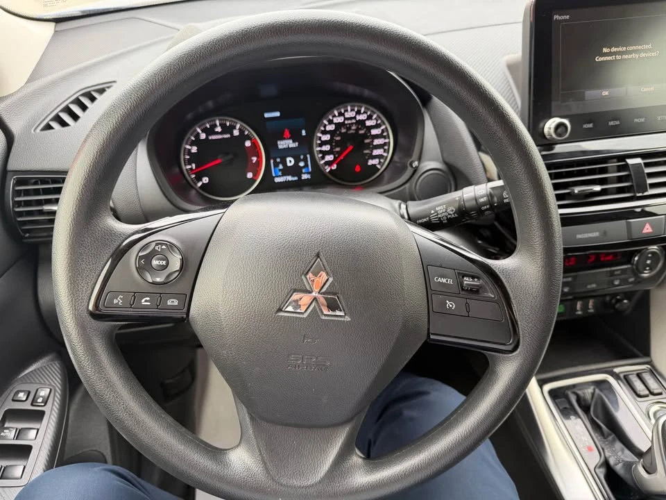 2023 Mitsubishi Eclipse Cross - Image 3 of 4