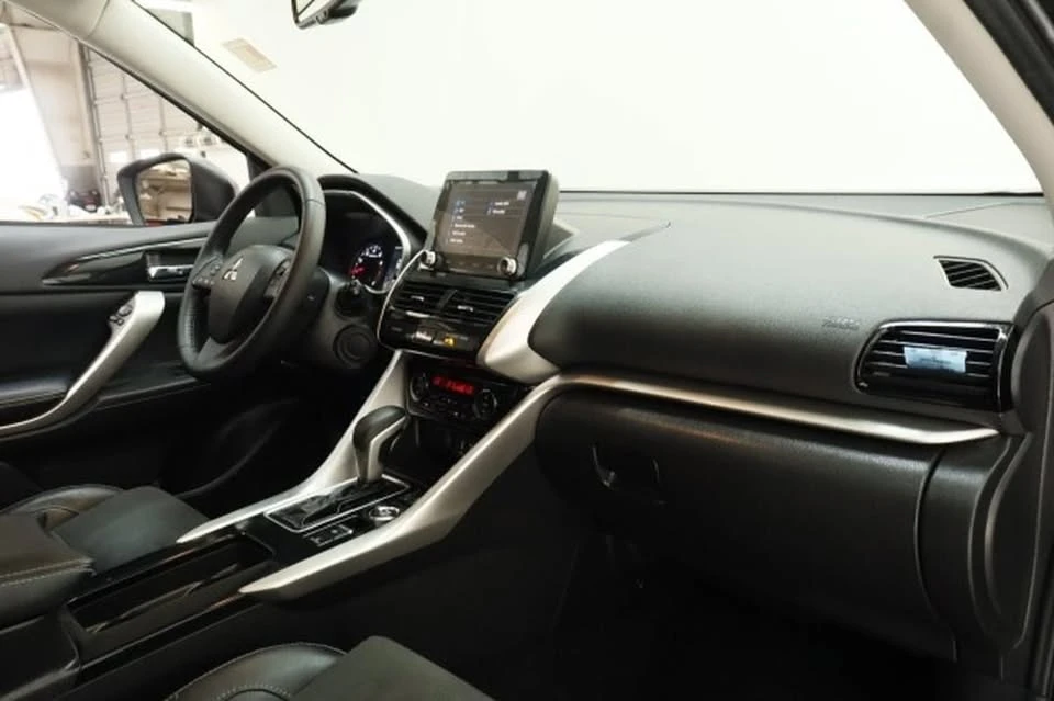 2023 Mitsubishi Eclipse Cross - Image 17 of 18