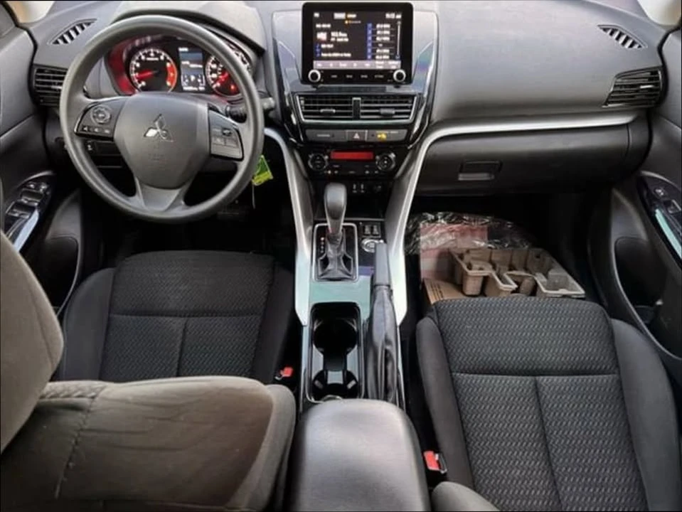 2023 Mitsubishi Eclipse Cross - Image 11 of 20