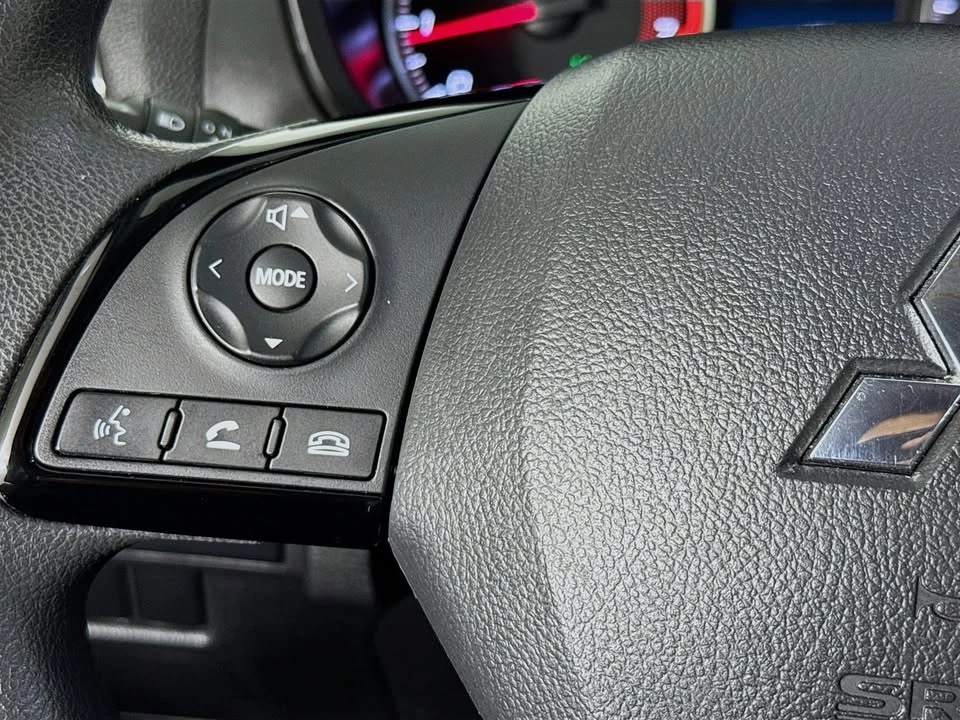 2023 Mitsubishi Eclipse Cross - Image 7 of 19