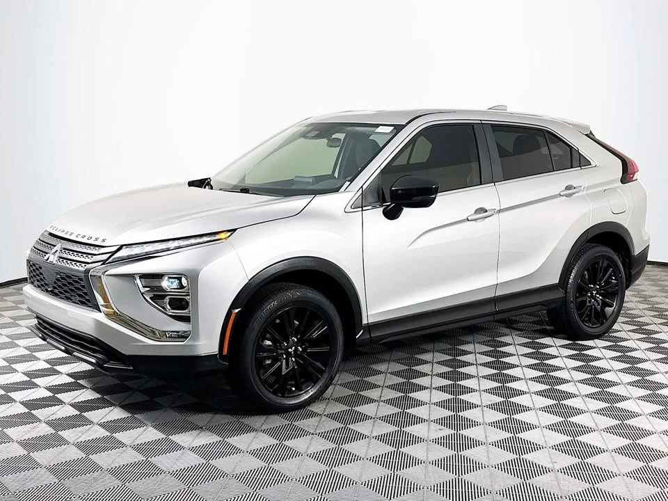 2023 Mitsubishi Eclipse Cross - Image 2 of 19