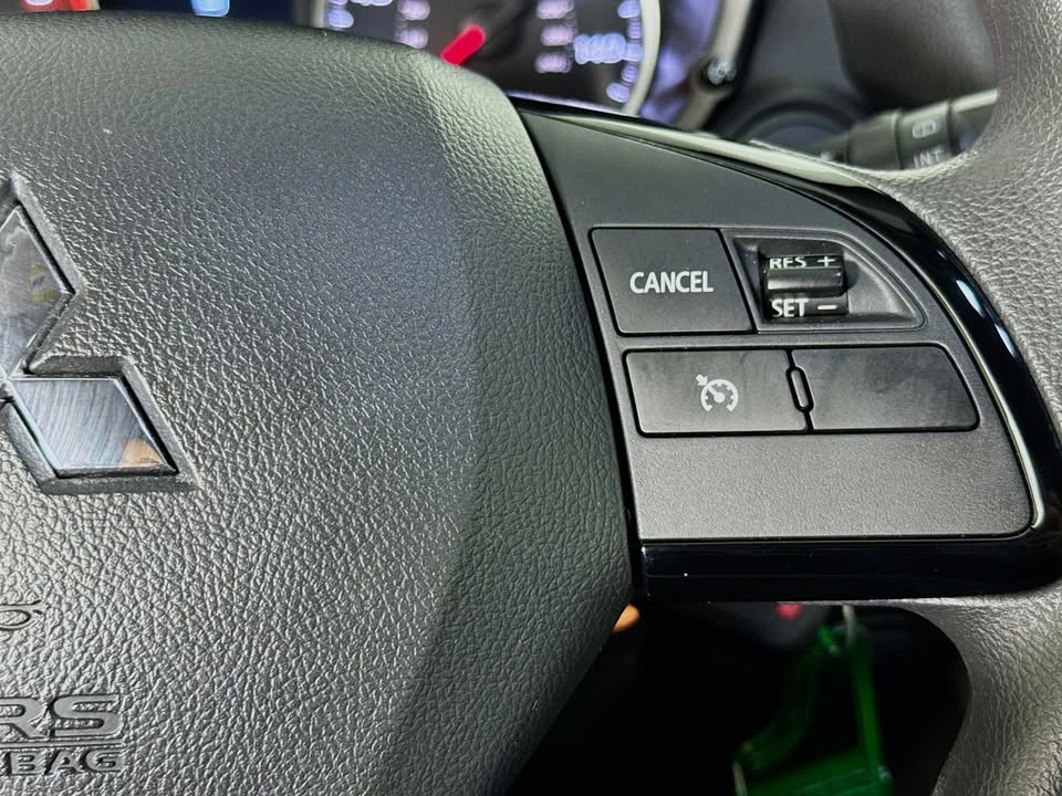 2023 Mitsubishi Eclipse Cross - Image 6 of 16