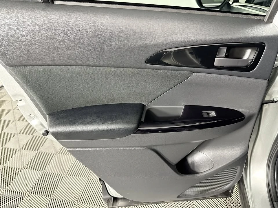 2023 Mitsubishi Eclipse Cross - Image 18 of 19