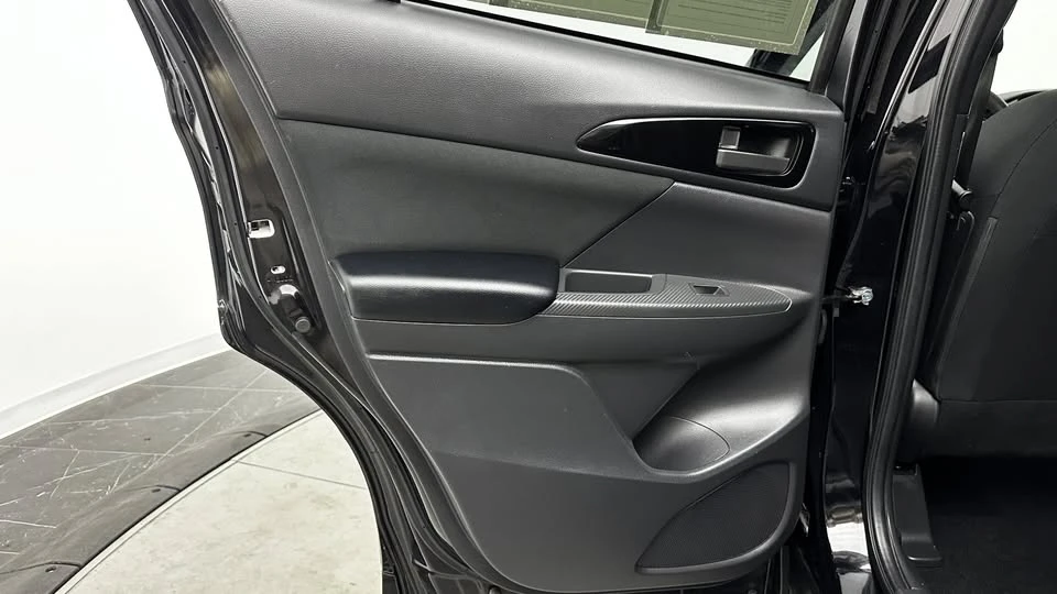 2023 Mitsubishi Eclipse Cross - Image 19 of 20