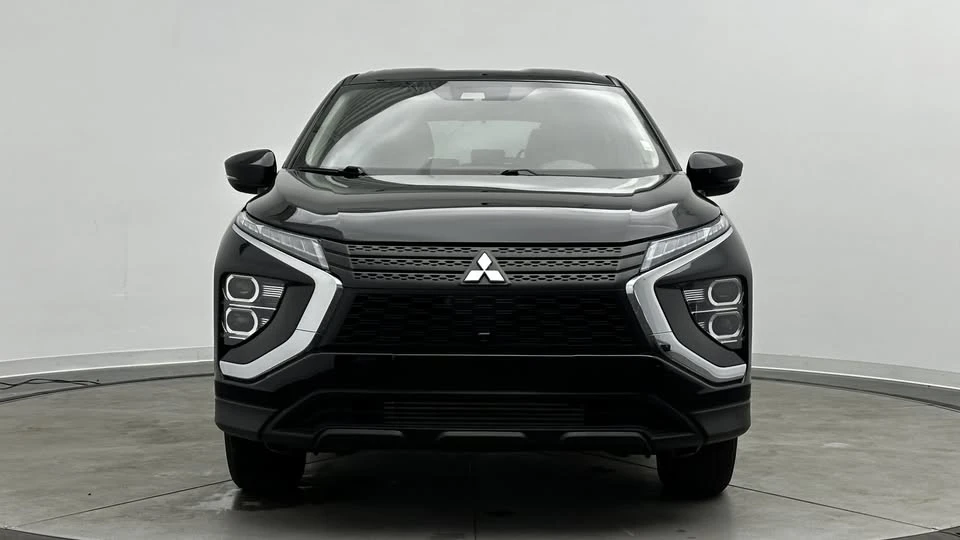 2023 Mitsubishi Eclipse Cross - Image 2 of 20