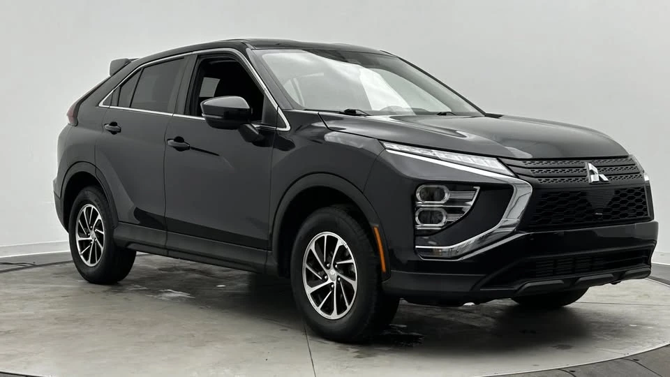 2023 Mitsubishi Eclipse Cross - Image 3 of 20