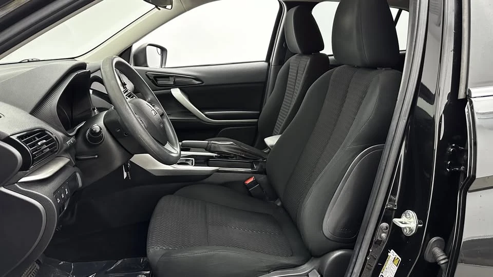 2023 Mitsubishi Eclipse Cross - Image 17 of 20