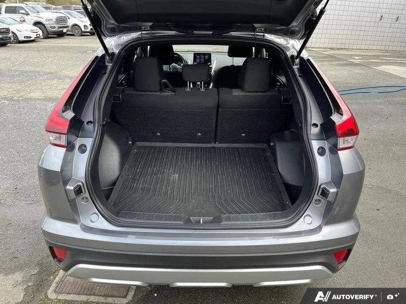 2023 Mitsubishi Eclipse Cross - Image 10 of 20