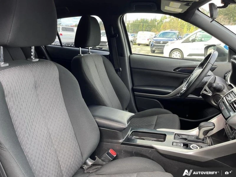 2023 Mitsubishi Eclipse Cross - Image 17 of 20