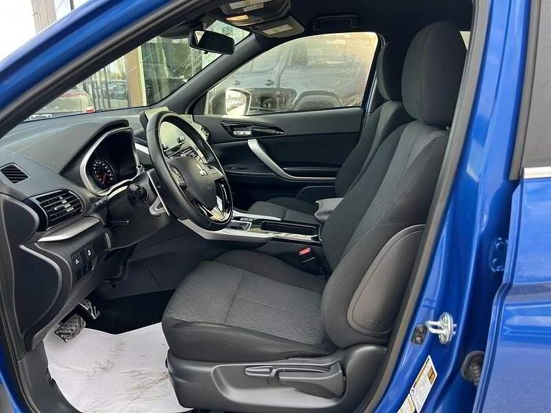 2023 Mitsubishi Eclipse Cross - Image 5 of 19