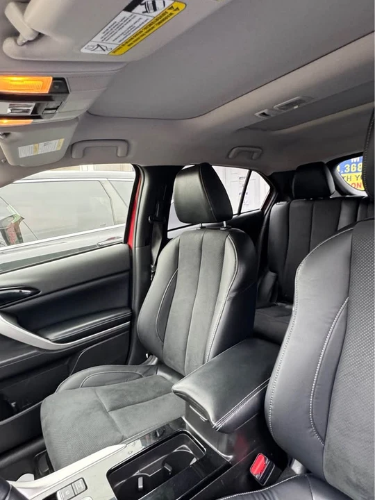 2023 Mitsubishi Eclipse Cross - Image 6 of 11