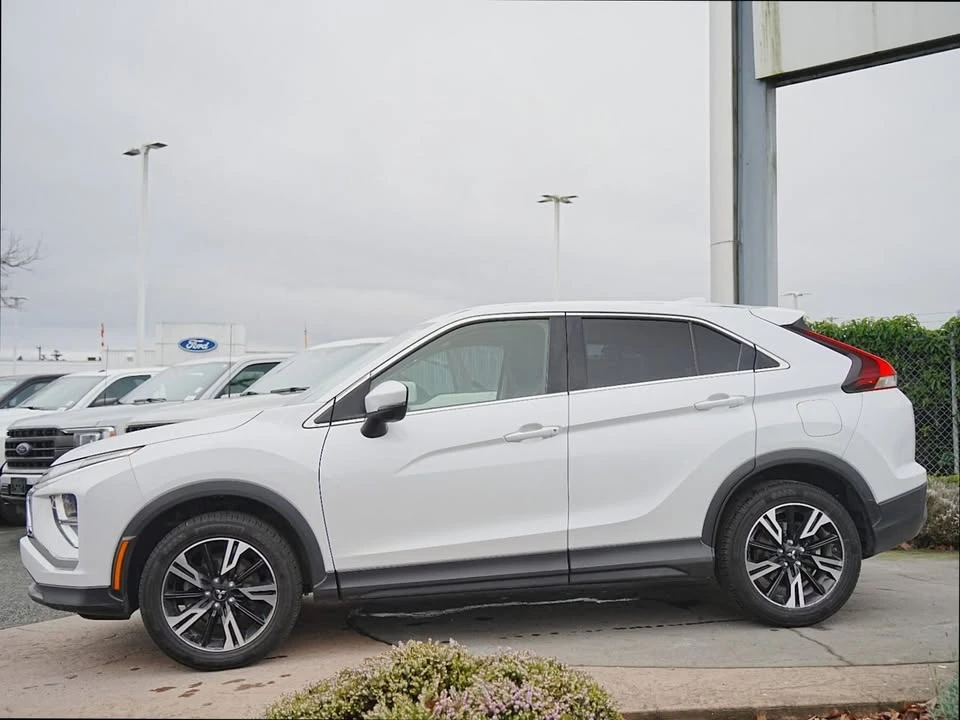 2023 Mitsubishi Eclipse Cross - Image 7 of 16