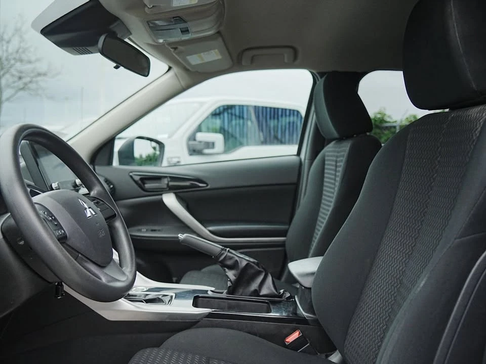 2023 Mitsubishi Eclipse Cross - Image 12 of 20