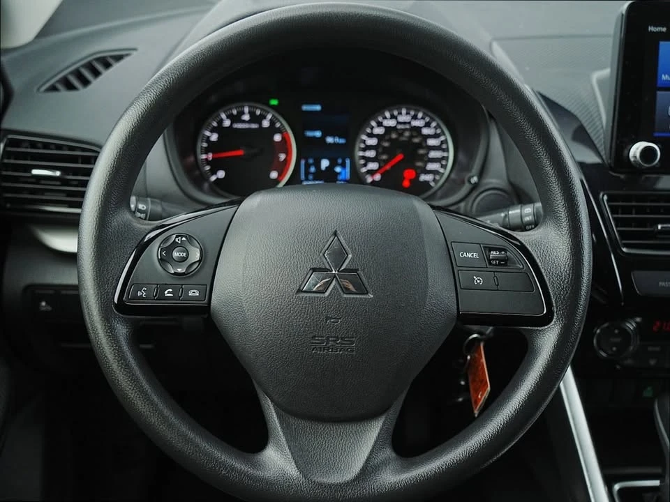 2023 Mitsubishi Eclipse Cross - Image 16 of 20