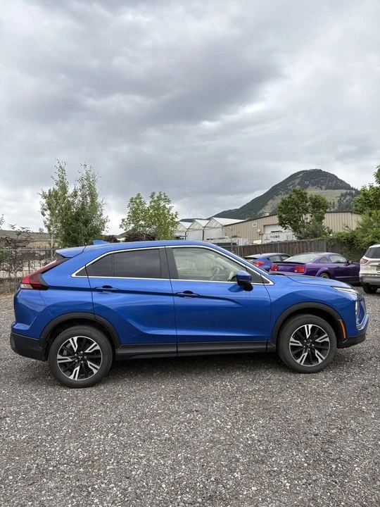 2023 Mitsubishi Eclipse Cross - Image 8 of 15