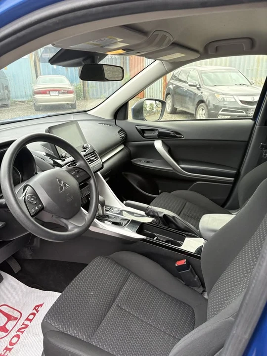 2023 Mitsubishi Eclipse Cross - Image 11 of 15